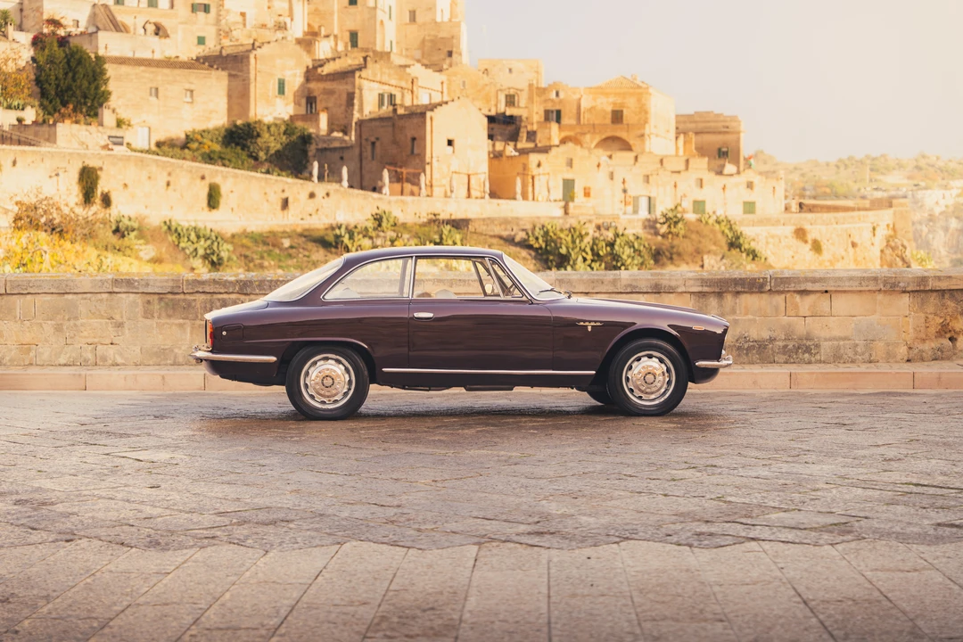 1963 Alfa Romeo 2600 - Image 19 of 31