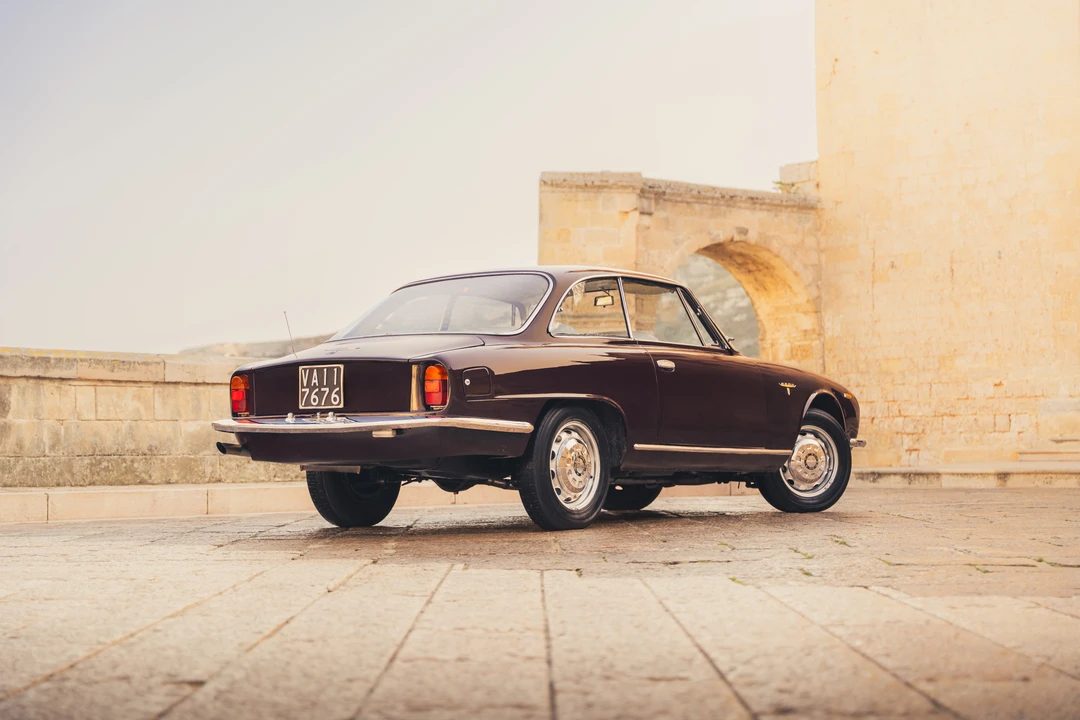 1963 Alfa Romeo 2600 - Image 24 of 31