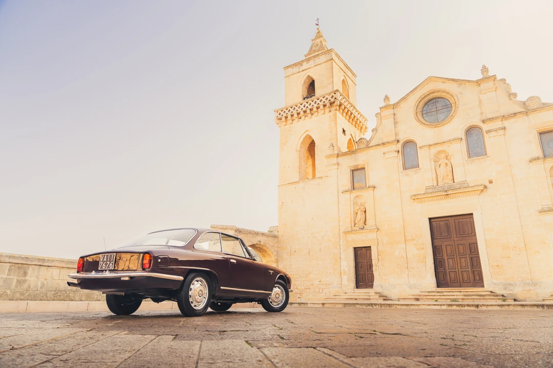 1963 Alfa Romeo 2600 - Image 26 of 31