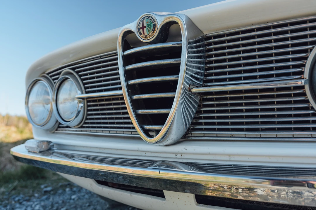 1963 Alfa Romeo 2600 - Image 15 of 31