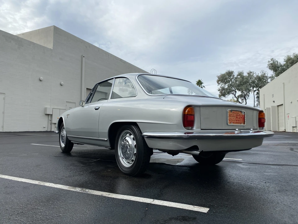 1963 Alfa Romeo 2600 - Image 20 of 31