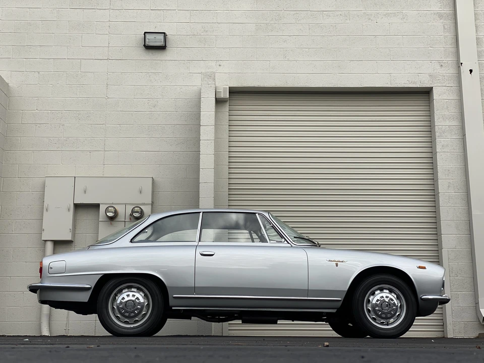 1963 Alfa Romeo 2600 - Image 30 of 31