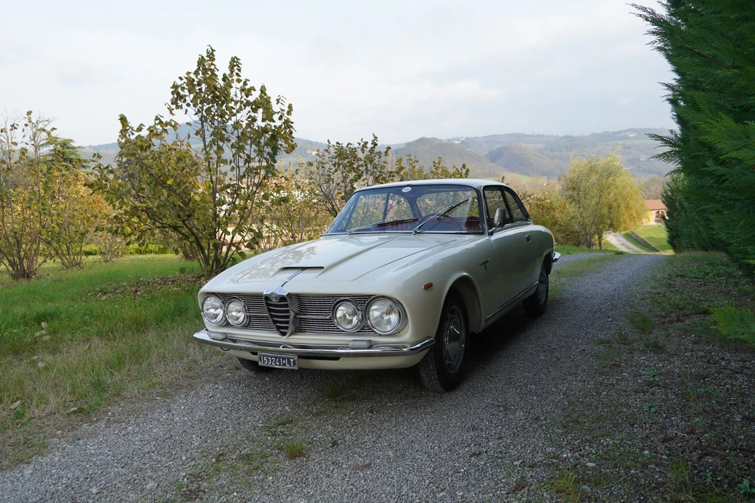 1963 Alfa Romeo 2600 - Image 5 of 31