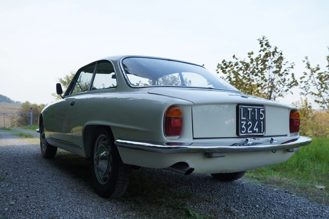 1963 Alfa Romeo 2600 - Image 7 of 31