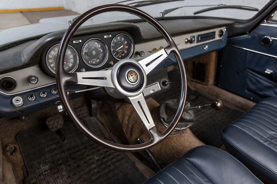 1963 Alfa Romeo 2600 - Image 8 of 31