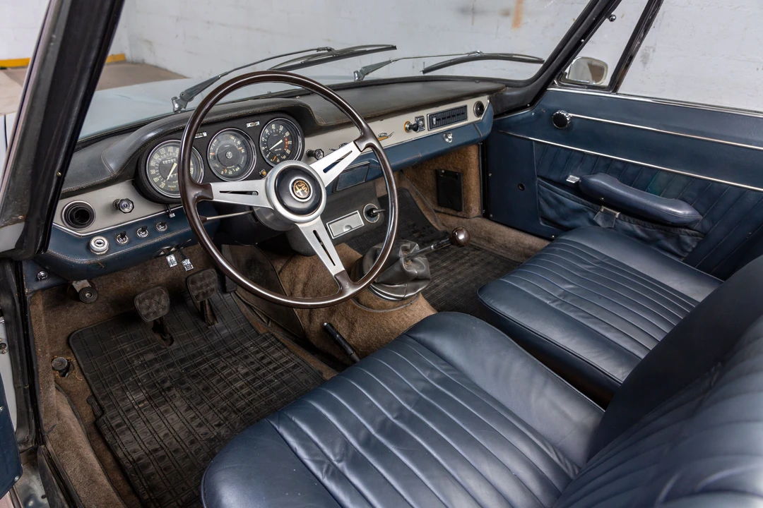 1963 Alfa Romeo 2600 - Image 7 of 31