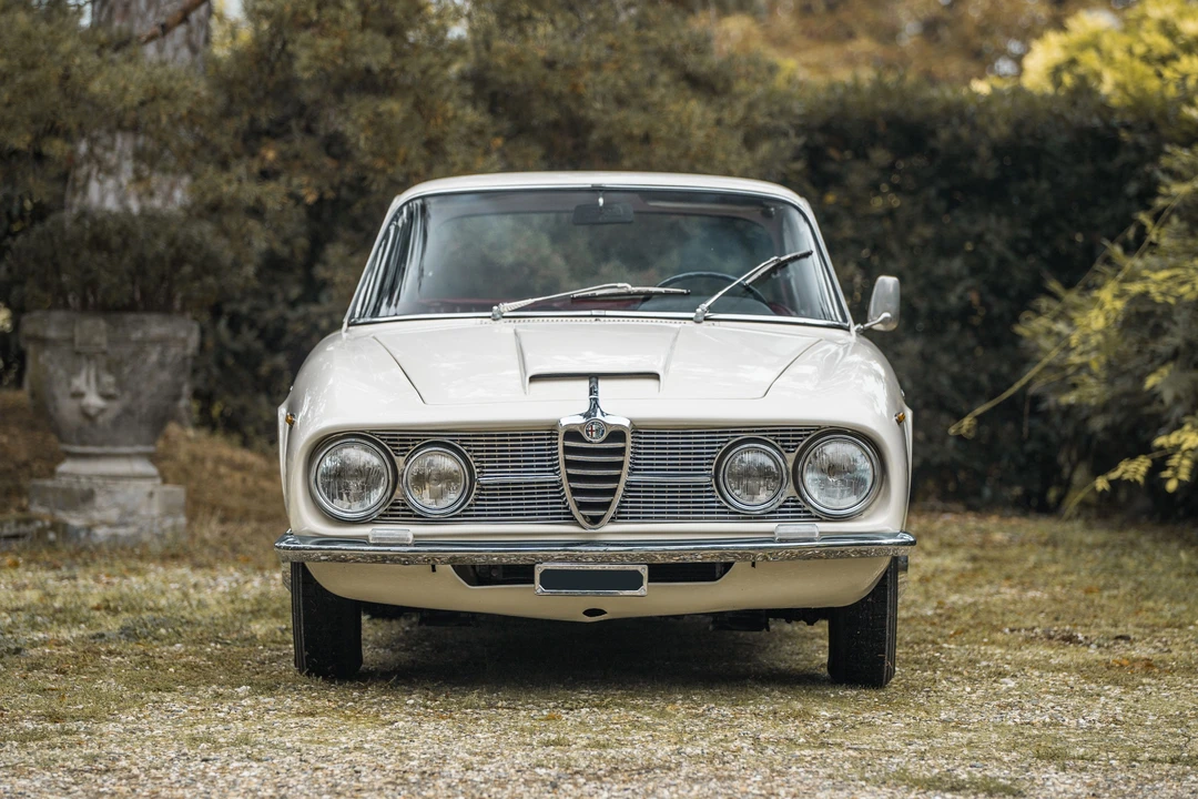 1963 Alfa Romeo 2600 - Image 24 of 31