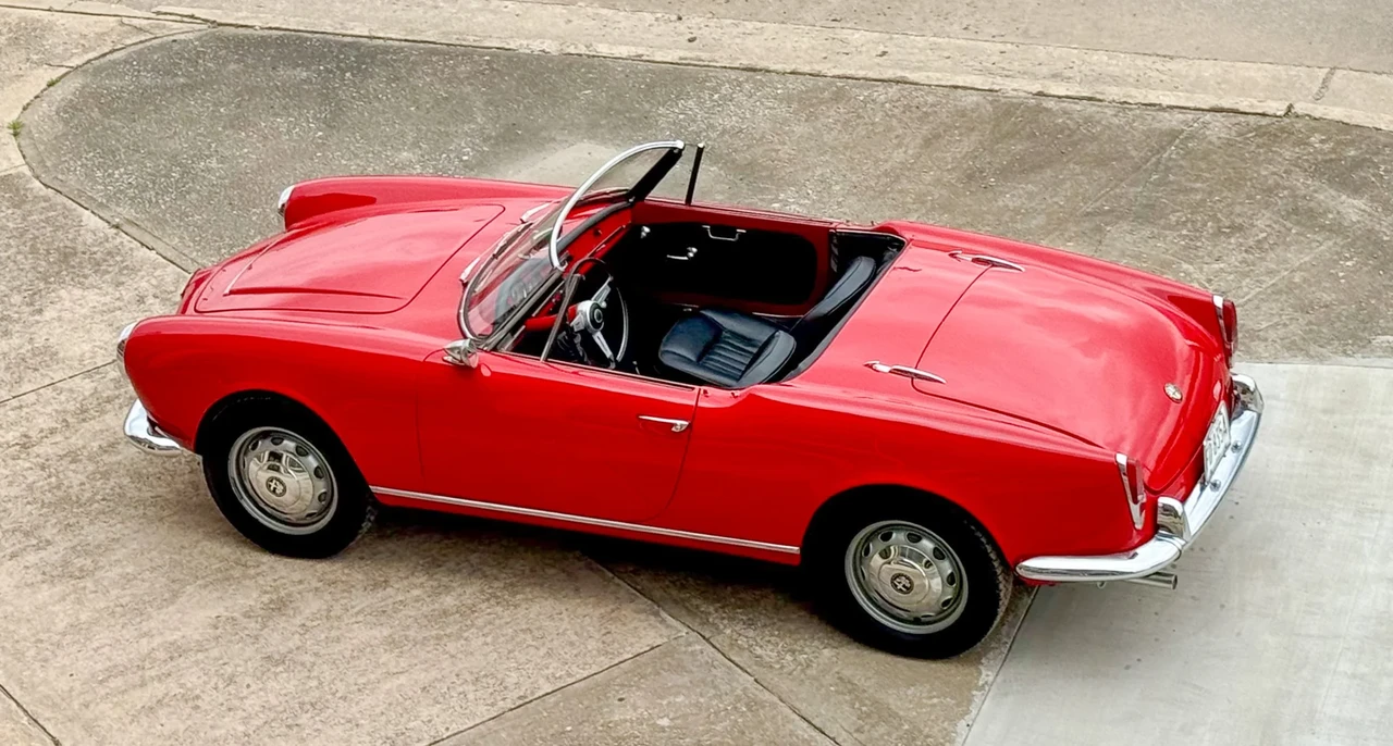 1963 Alfa Romeo 105/115 Series Spider - Image 11 of 31