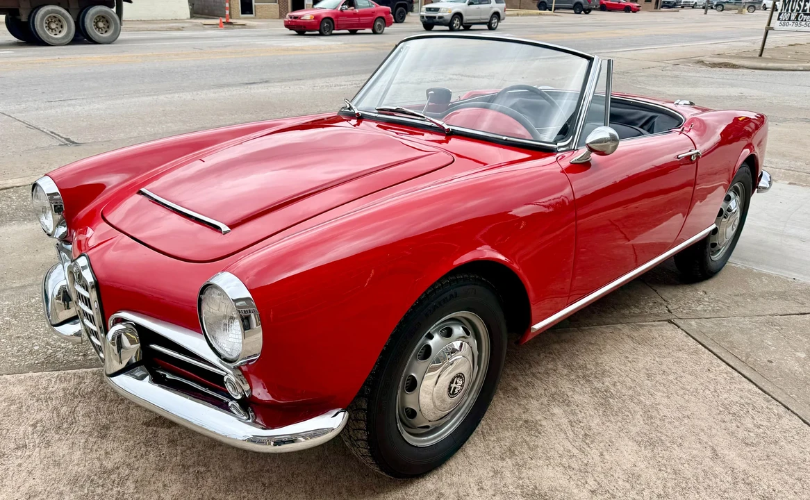 1963 Alfa Romeo 105/115 Series Spider - Image 3 of 31