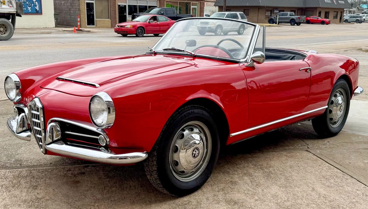 1963 Alfa Romeo 105/115 Series Spider - Image 2 of 31