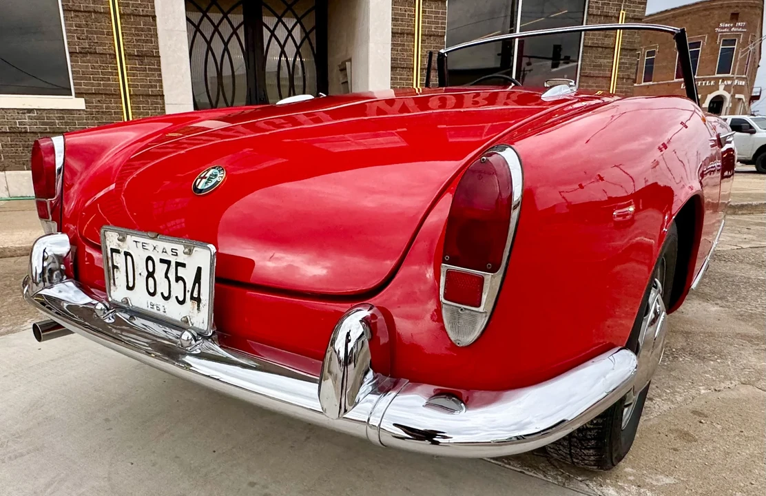1963 Alfa Romeo 105/115 Series Spider - Image 19 of 31