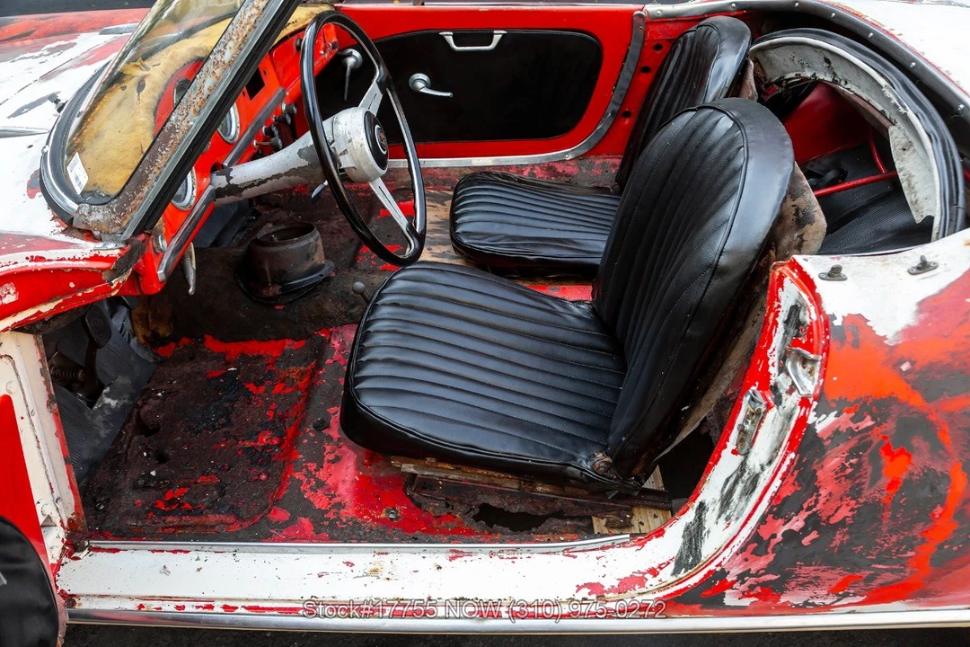 1963 Alfa Romeo 105/115 Series Spider - Image 16 of 31