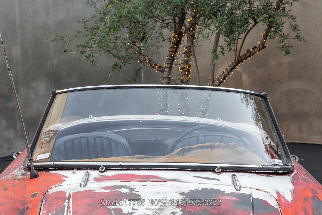 1963 Alfa Romeo 105/115 Series Spider - Image 10 of 31