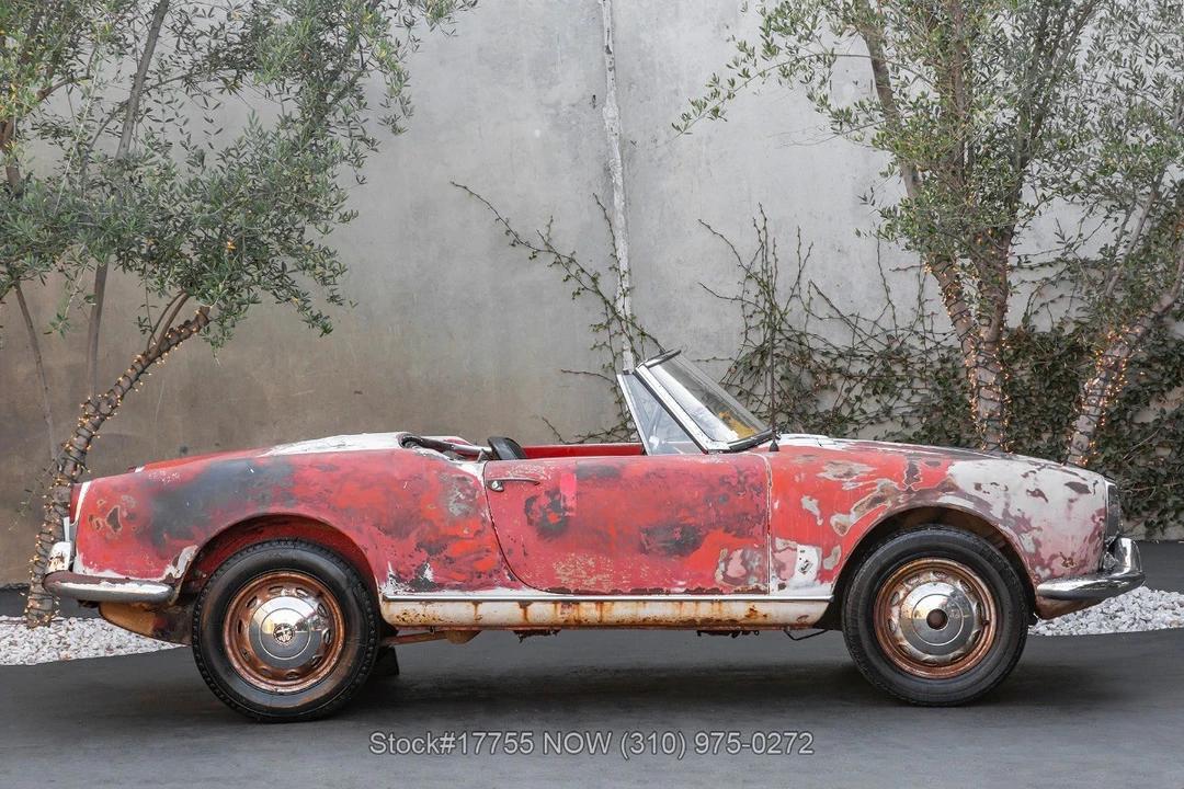 1963 Alfa Romeo 105/115 Series Spider - Image 4 of 31