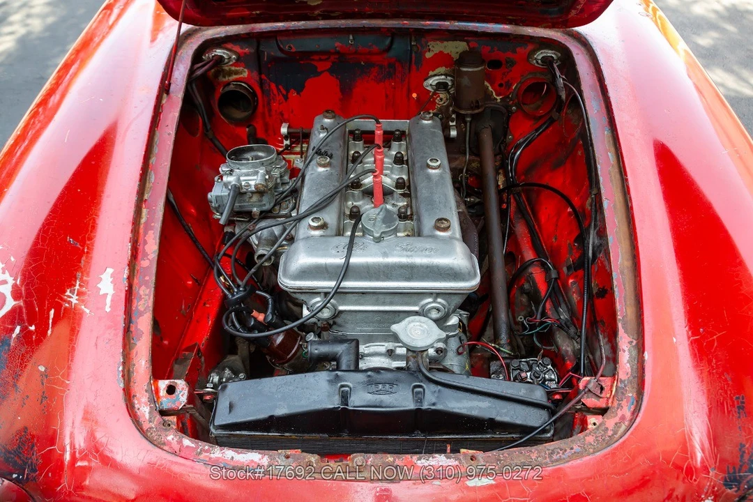 1963 Alfa Romeo 105/115 Series Spider - Image 27 of 31