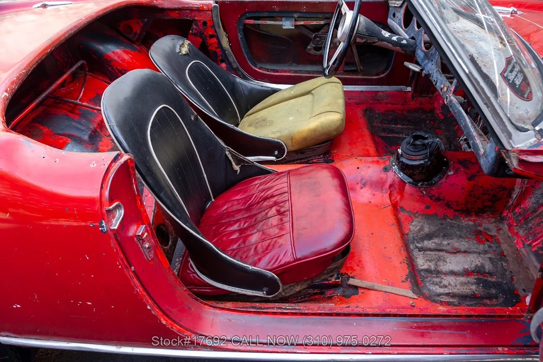 1963 Alfa Romeo 105/115 Series Spider - Image 20 of 31