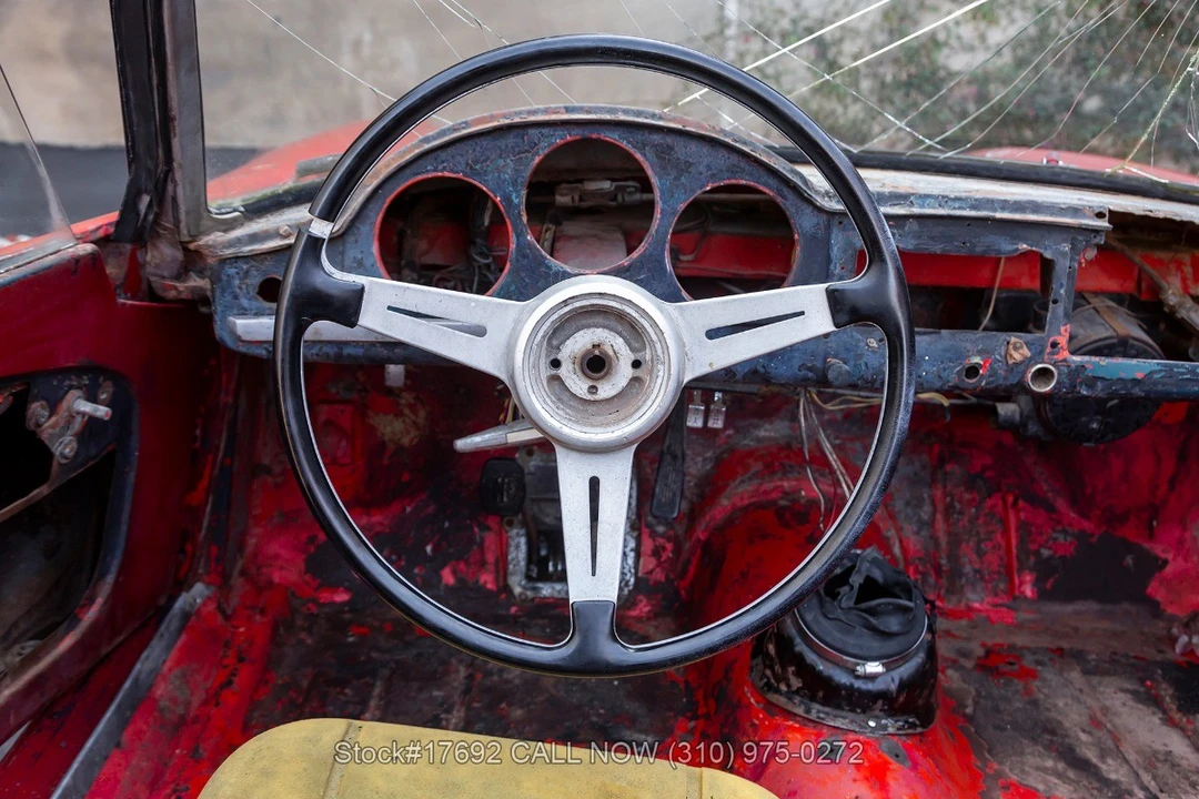 1963 Alfa Romeo 105/115 Series Spider - Image 19 of 31