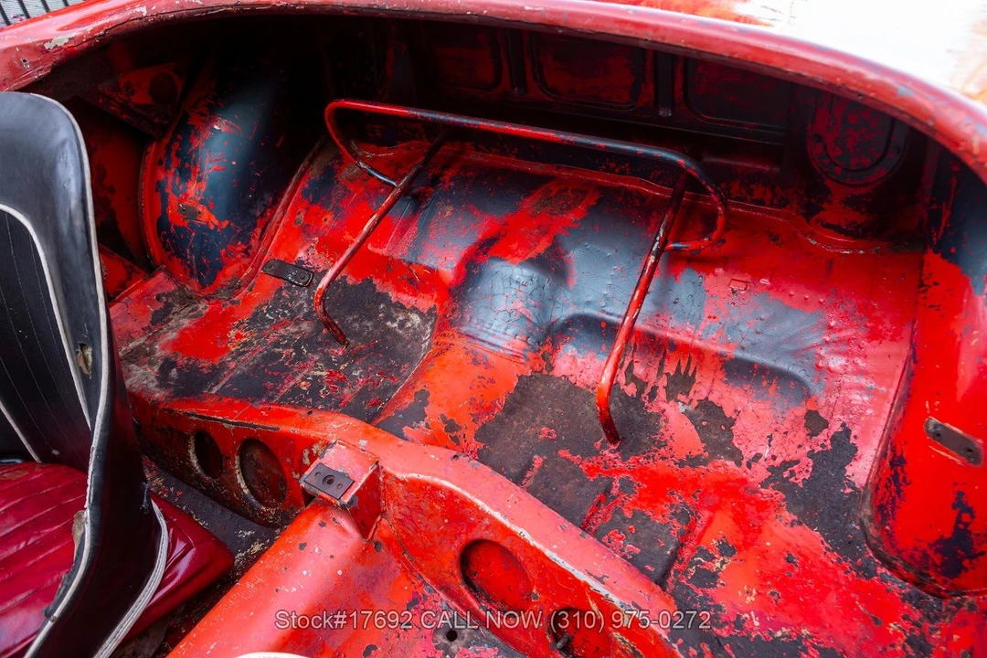 1963 Alfa Romeo 105/115 Series Spider - Image 17 of 31