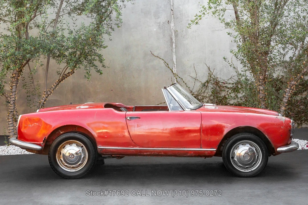 1963 Alfa Romeo 105/115 Series Spider - Image 4 of 31