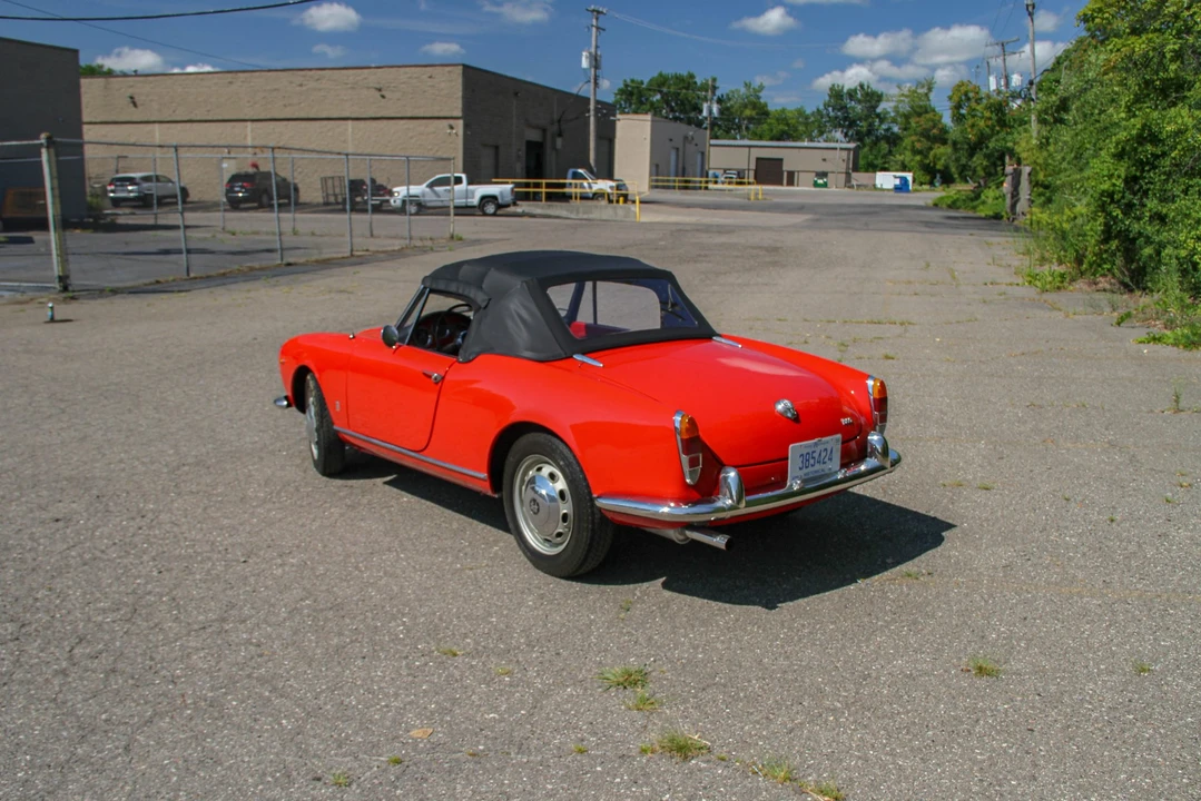 1963 Alfa Romeo Giulietta - Image 13 of 31