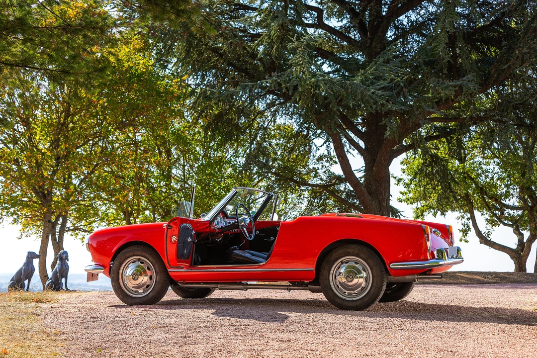 1963 Alfa Romeo Giulietta - Image 12 of 31