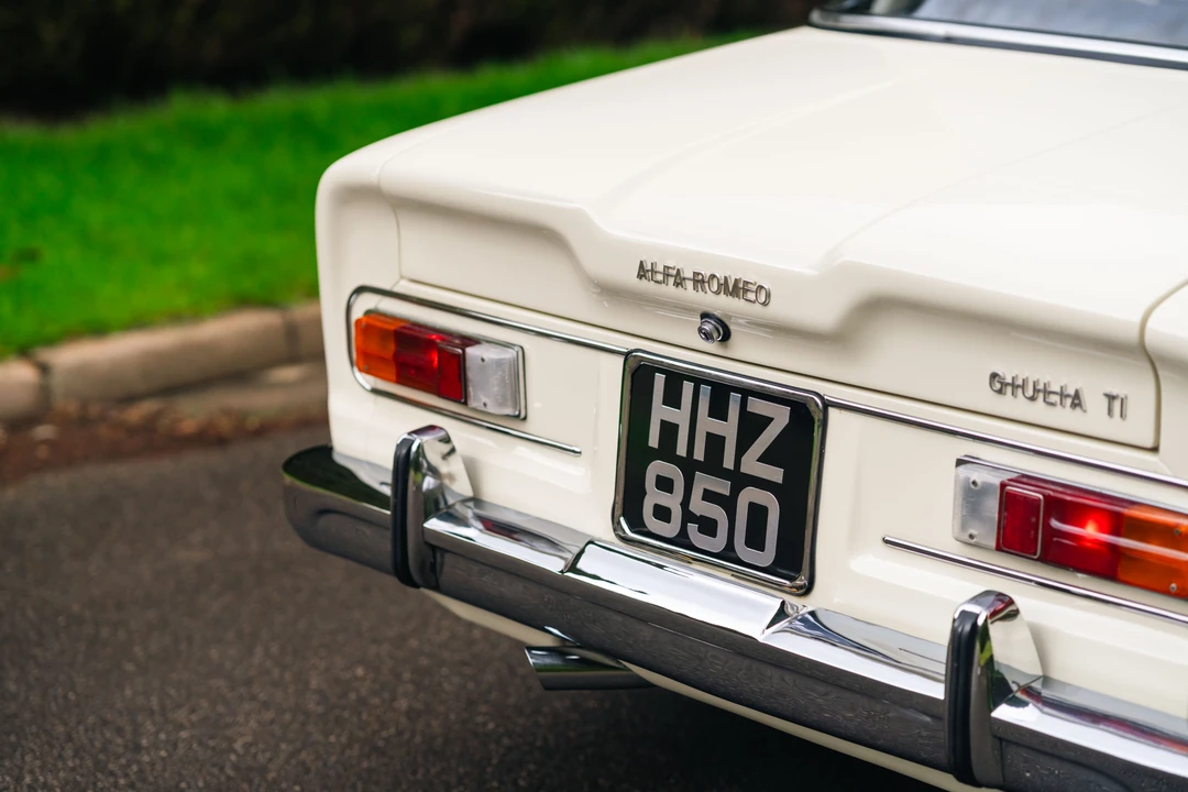 1963 Alfa Romeo Giulia Sprint GT - Image 24 of 31