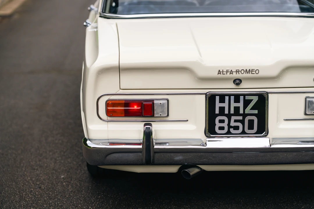 1963 Alfa Romeo Giulia Sprint GT - Image 26 of 31
