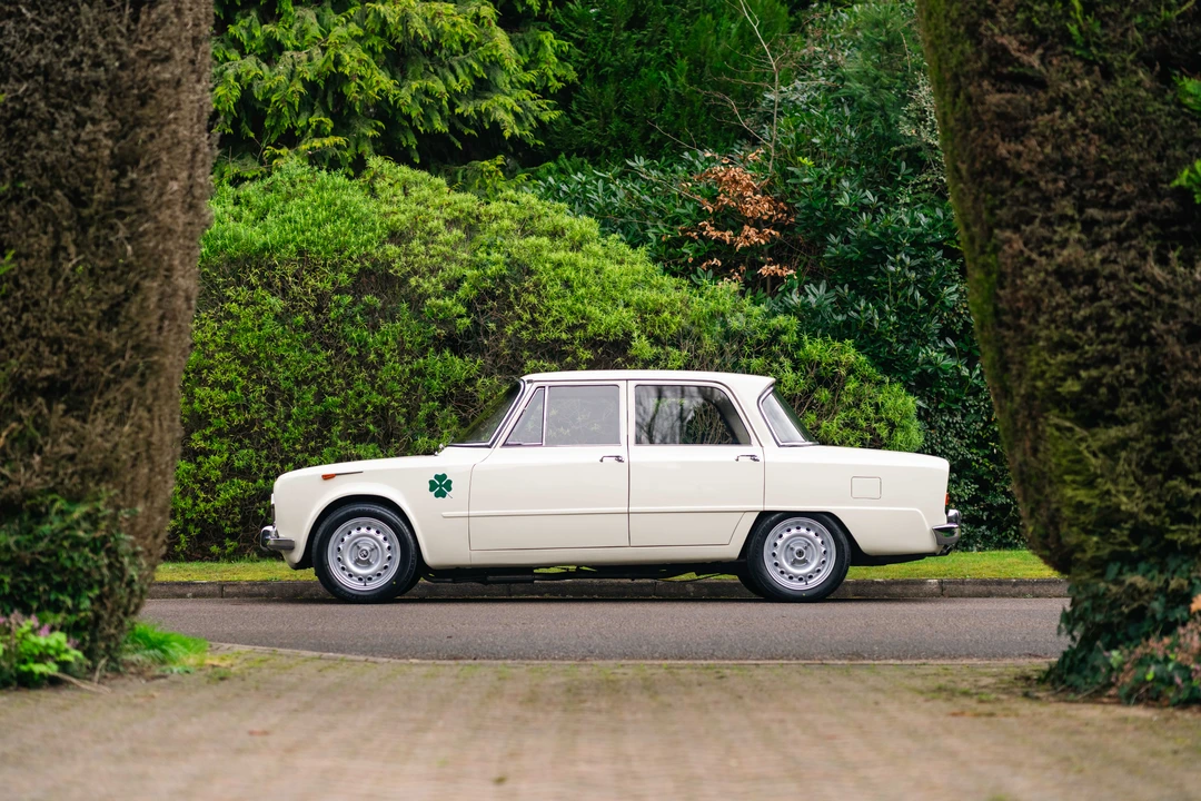 1963 Alfa Romeo Giulia Sprint GT - Image 4 of 31