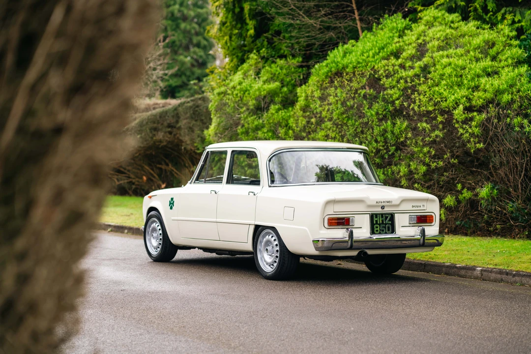 1963 Alfa Romeo Giulia Sprint GT - Image 5 of 31