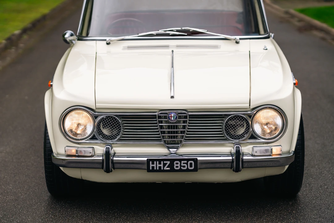 1963 Alfa Romeo Giulia Sprint GT - Image 12 of 31