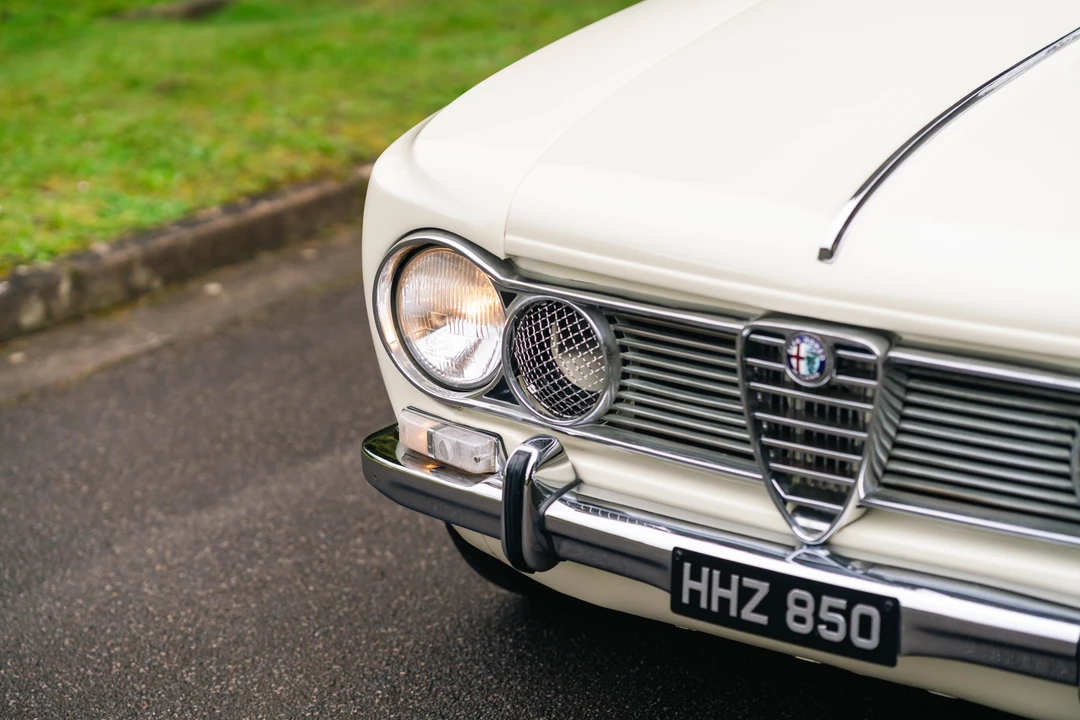 1963 Alfa Romeo Giulia Sprint GT - Image 13 of 31
