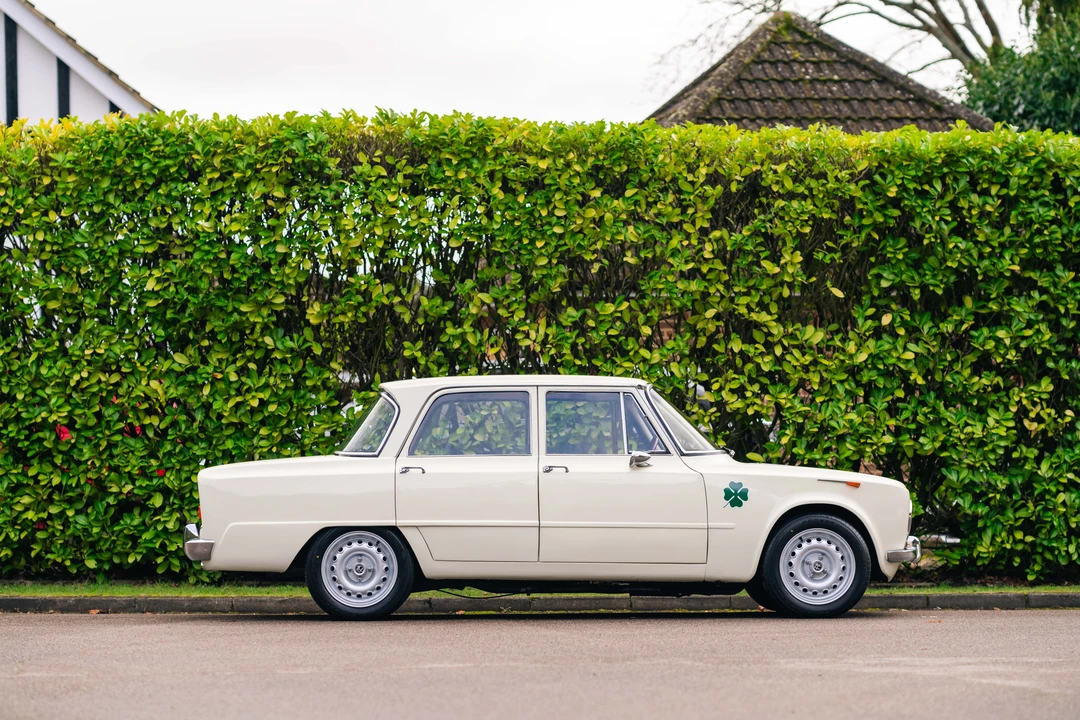 1963 Alfa Romeo Giulia Sprint GT - Image 8 of 31