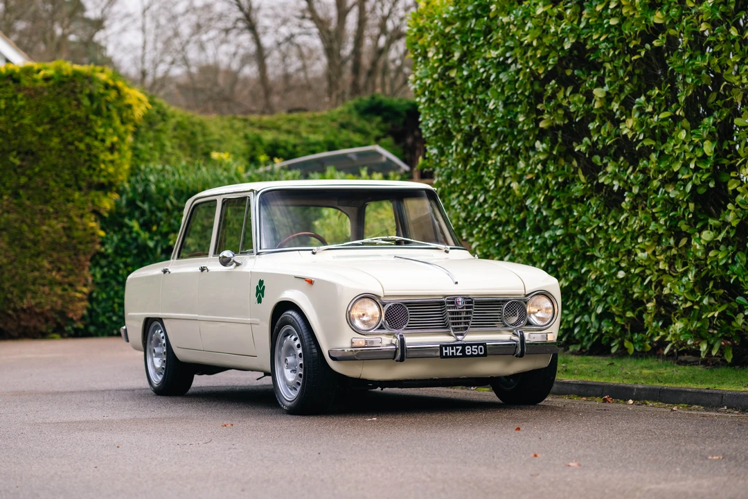 1963 Alfa Romeo Giulia Sprint GT - Image 9 of 31