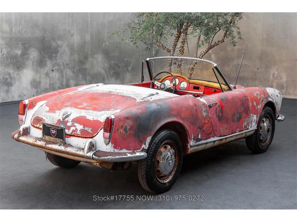1963 Alfa Romeo Giulia Sprint GT - Image 4 of 31
