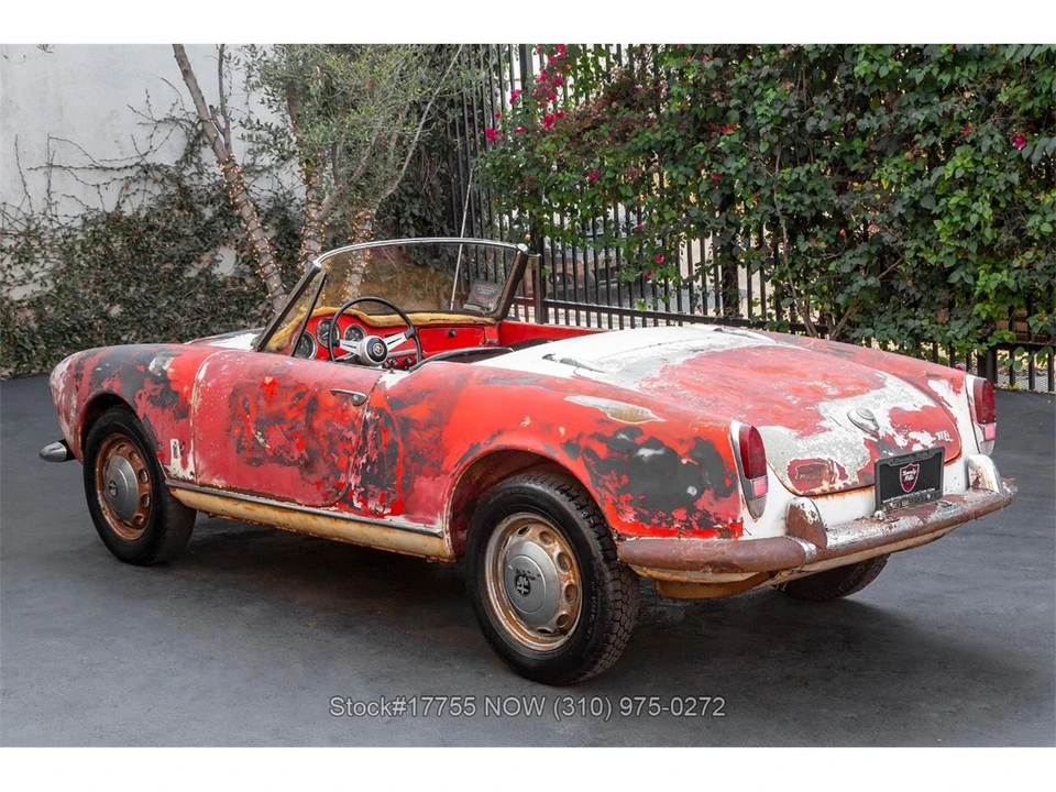 1963 Alfa Romeo Giulia Sprint GT - Image 6 of 31
