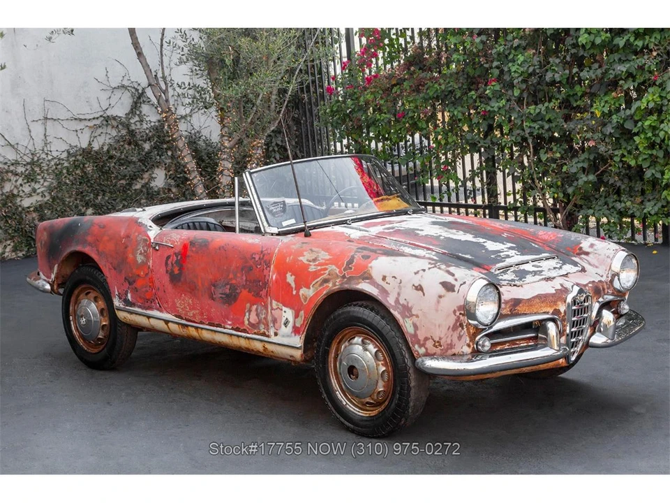 1963 Alfa Romeo Giulia Sprint GT - Image 2 of 31