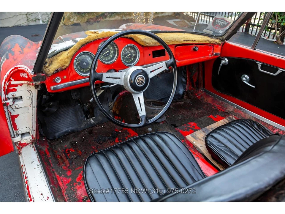 1963 Alfa Romeo Giulia Sprint GT - Image 16 of 31