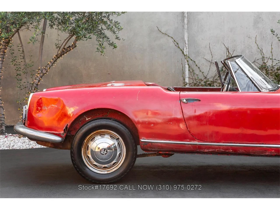 1963 Alfa Romeo Giulia Sprint GT - Image 10 of 31