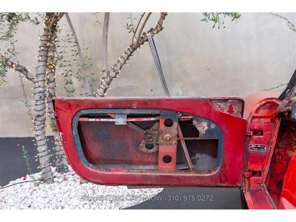 1963 Alfa Romeo Giulia Sprint GT - Image 13 of 31