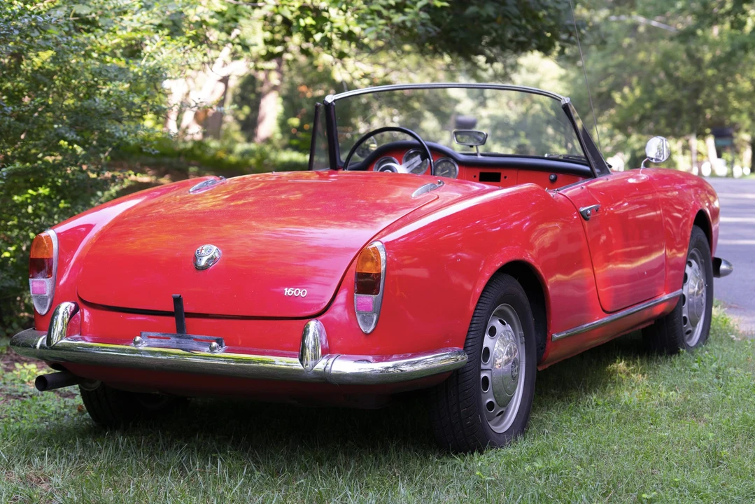 1963 Alfa Romeo Giulietta - Image 9 of 31