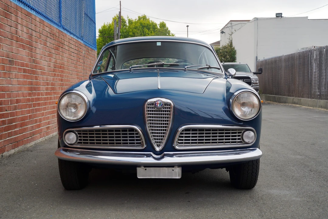 1963 Alfa Romeo Giulietta - Image 15 of 31