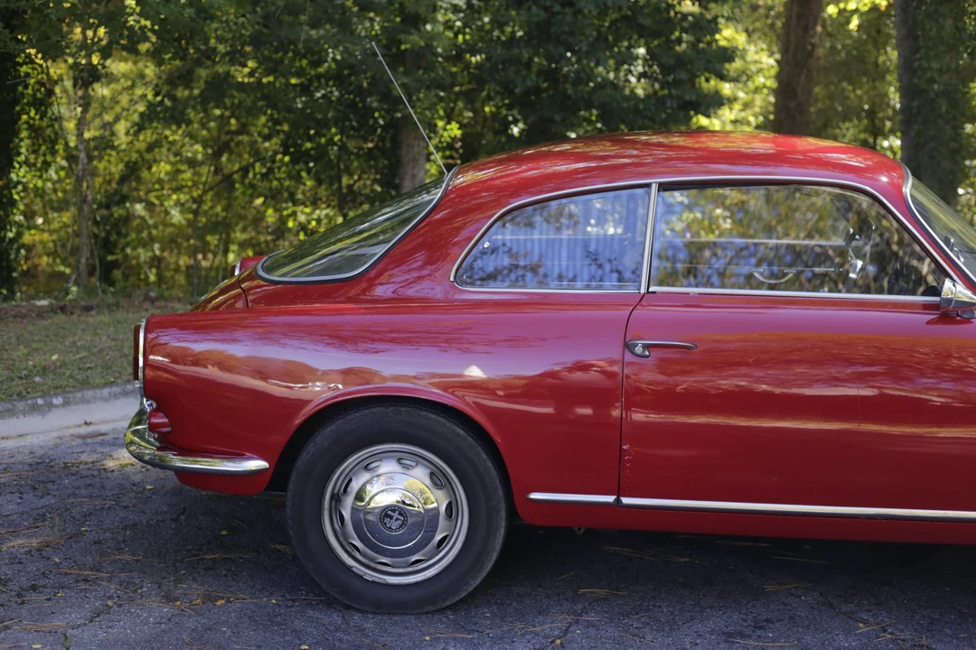 1963 Alfa Romeo Giulietta - Image 25 of 31