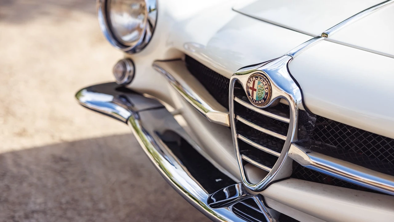 1963 Alfa Romeo Giulietta Sprint Speciale - Image 28 of 31