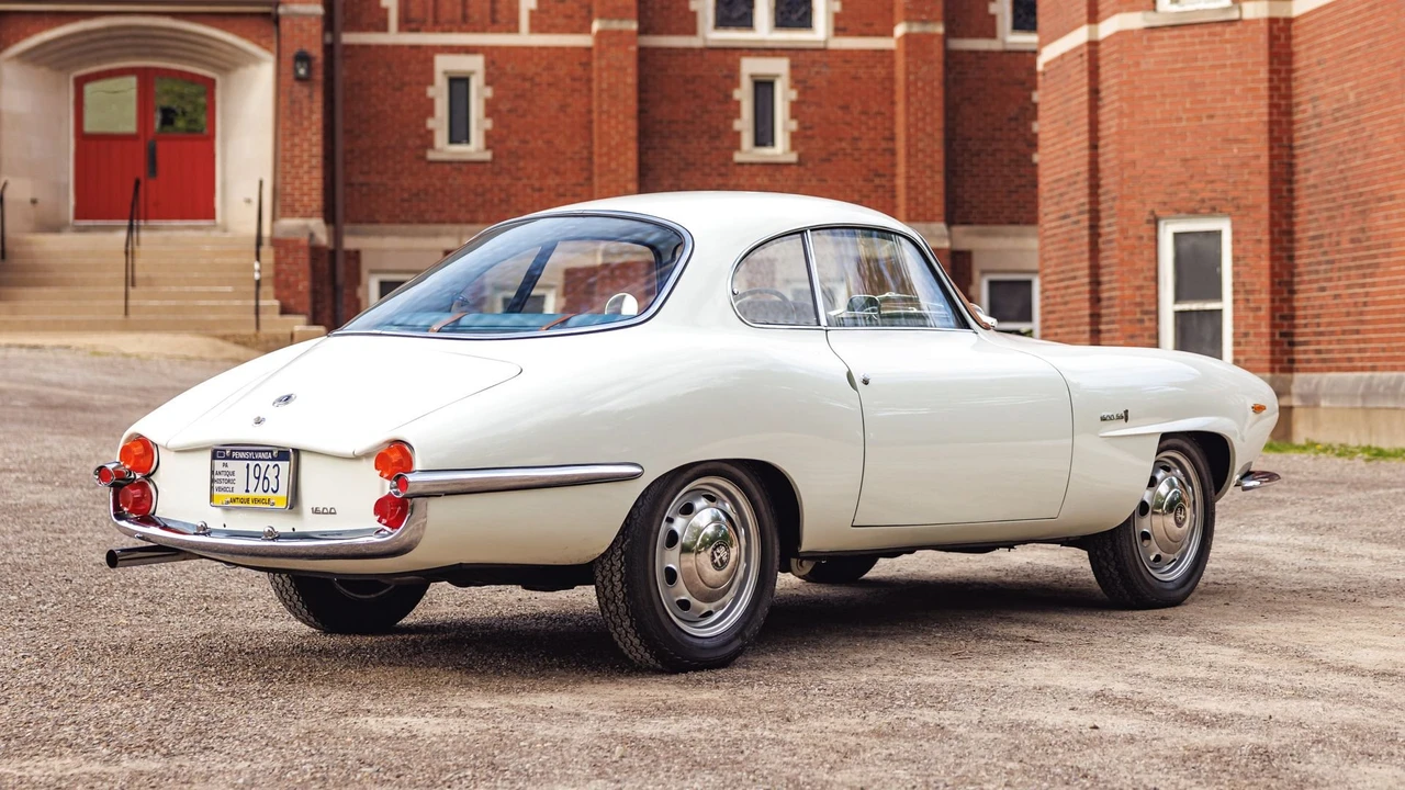 1963 Alfa Romeo Giulietta Sprint Speciale - Image 3 of 31