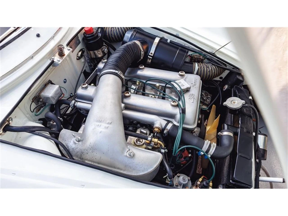 1963 Alfa Romeo Giulietta Sprint Speciale - Image 11 of 31