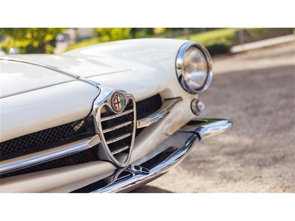 1963 Alfa Romeo Giulietta Sprint Speciale - Image 28 of 31
