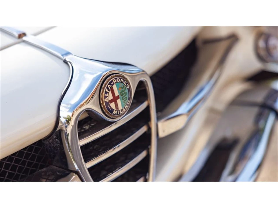 1963 Alfa Romeo Giulietta Sprint Speciale - Image 29 of 31
