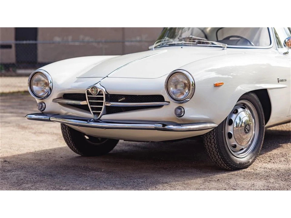 1963 Alfa Romeo Giulietta Sprint Speciale - Image 24 of 31
