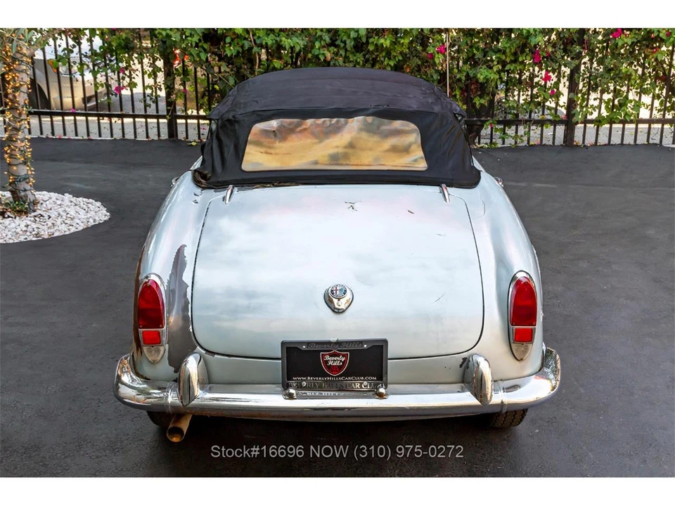 1963 Alfa Romeo Giulietta - Image 10 of 31