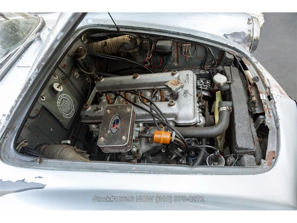 1963 Alfa Romeo Giulietta - Image 29 of 31